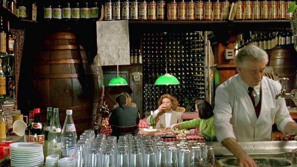 'La flor de mi secreto' (1995) grabó una escena en la Taberna Ángel Sierra.