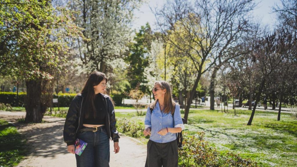 Joana Marcus durante el paseo por el Retiro
