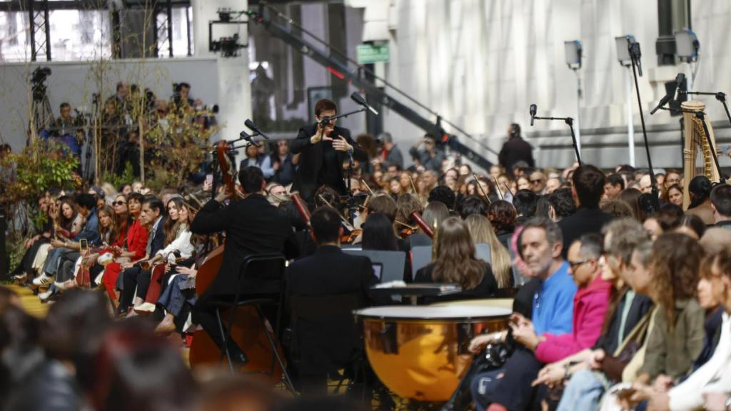 La orquesta que acompaña el desfile.