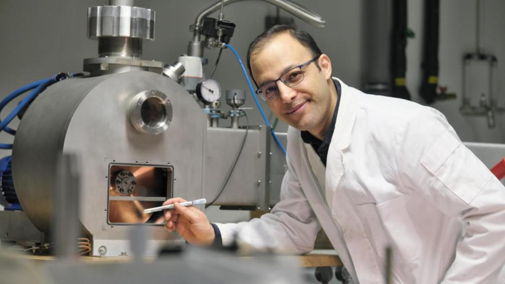Amirhossein Ghavimi, uno de los investigadores que han participado en el desarrollo del motor.