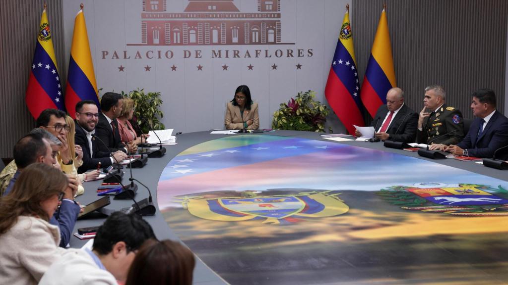 Delcy Rodríguez durante una reunión con su Ejecutivo.
