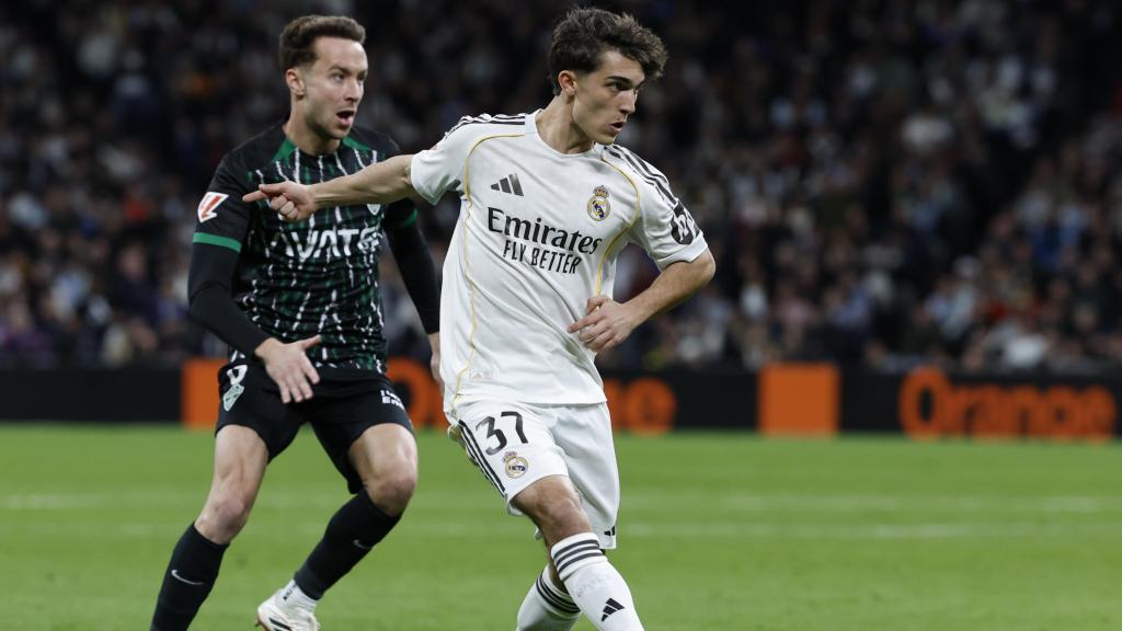 Manuel Ángel, durante un partido del Real Madrid