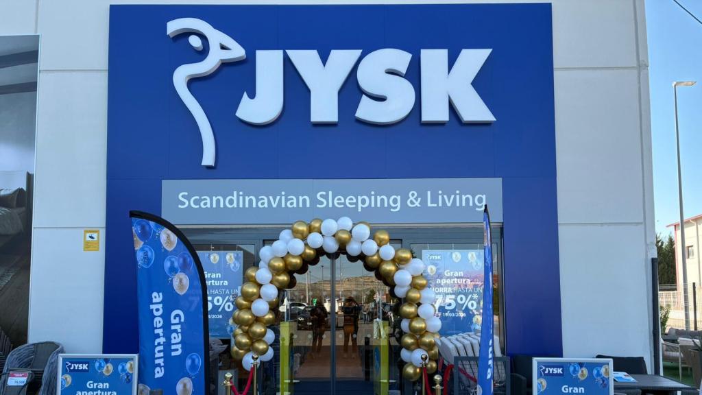 Exterior nueva tienda Jysk
