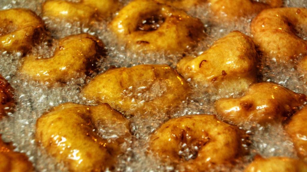 Buñuelos de calabaza en aceite.