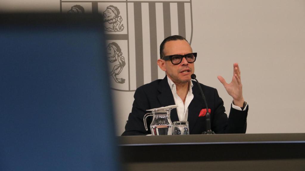 Pedro Olloqui, director general de Cultura del Gobierno de Aragón, en rueda de prensa