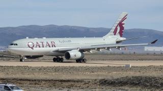 Avión de Qatar Airways en el Aeropuerto de Teruel