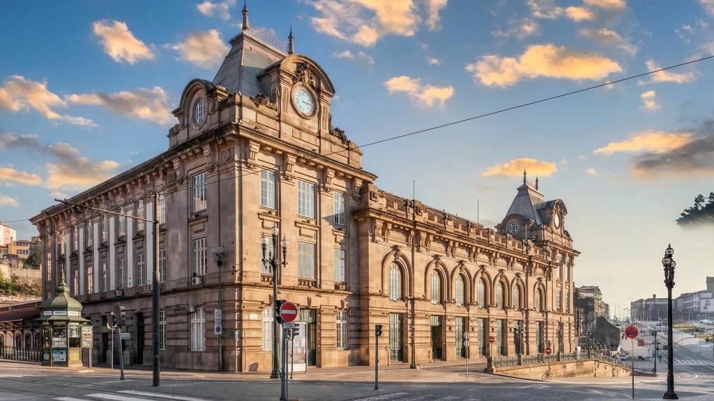 La estación de tren de São Bento, en Oporto (Portugal).