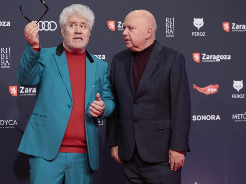 Pedro Almodóvar y su hermano Agustín llevan décadas trabajando juntos. Ambos controlan la empresa matriz de El Deseo SA.