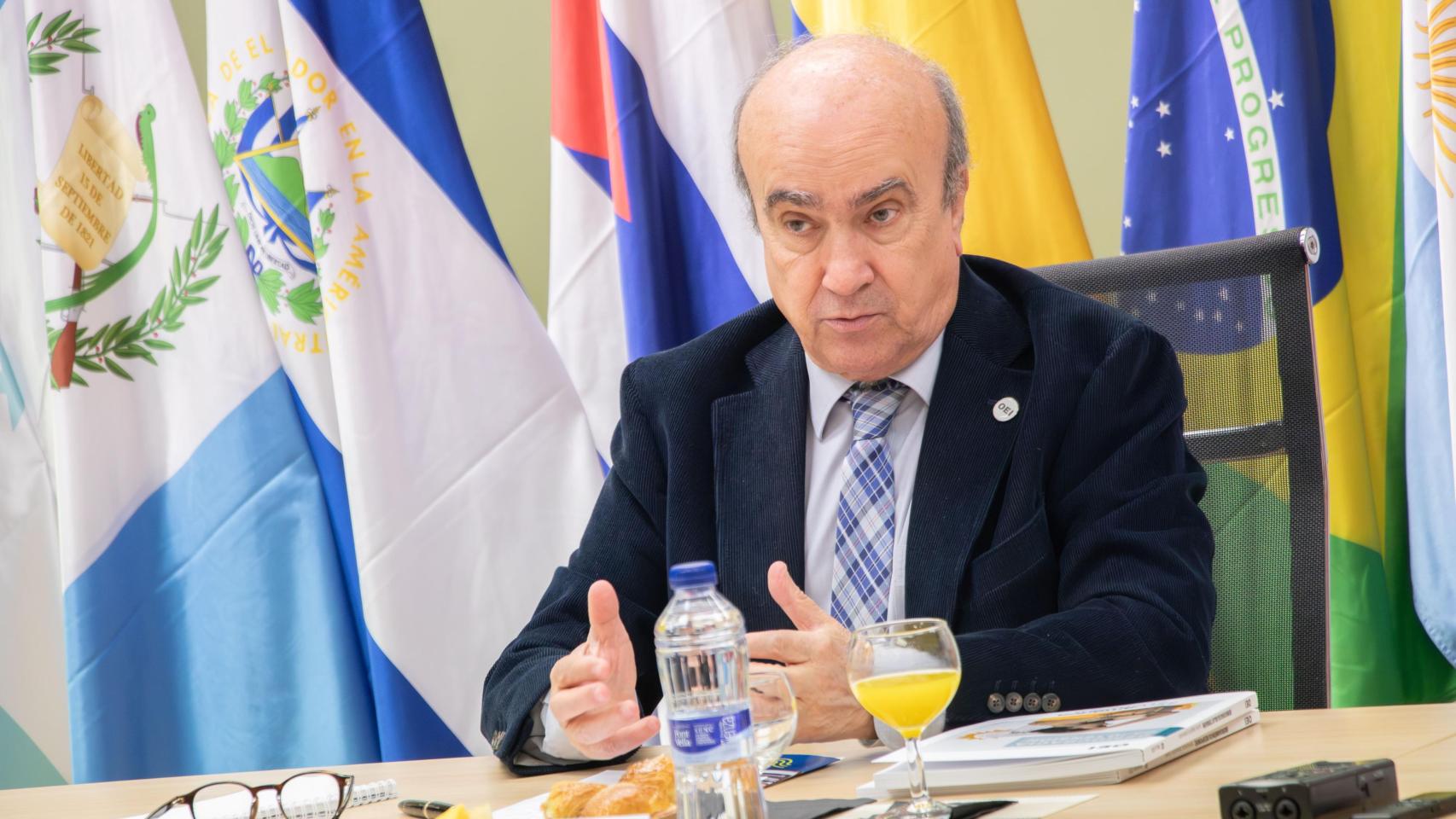 Mariano Jabonero, secretario general de la OEI, en un momento durante el encuentro con periodistas.