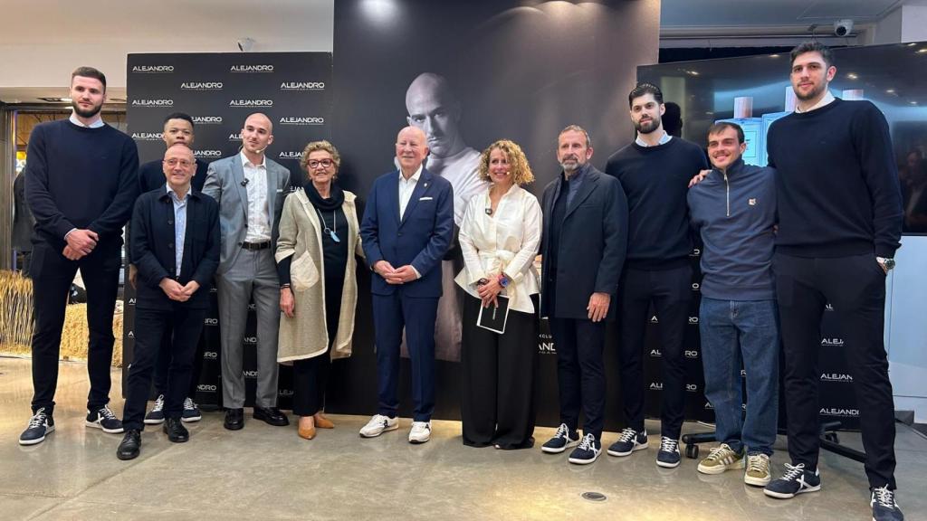 La presentación de los nuevos perfumes de Alejandro Moda.