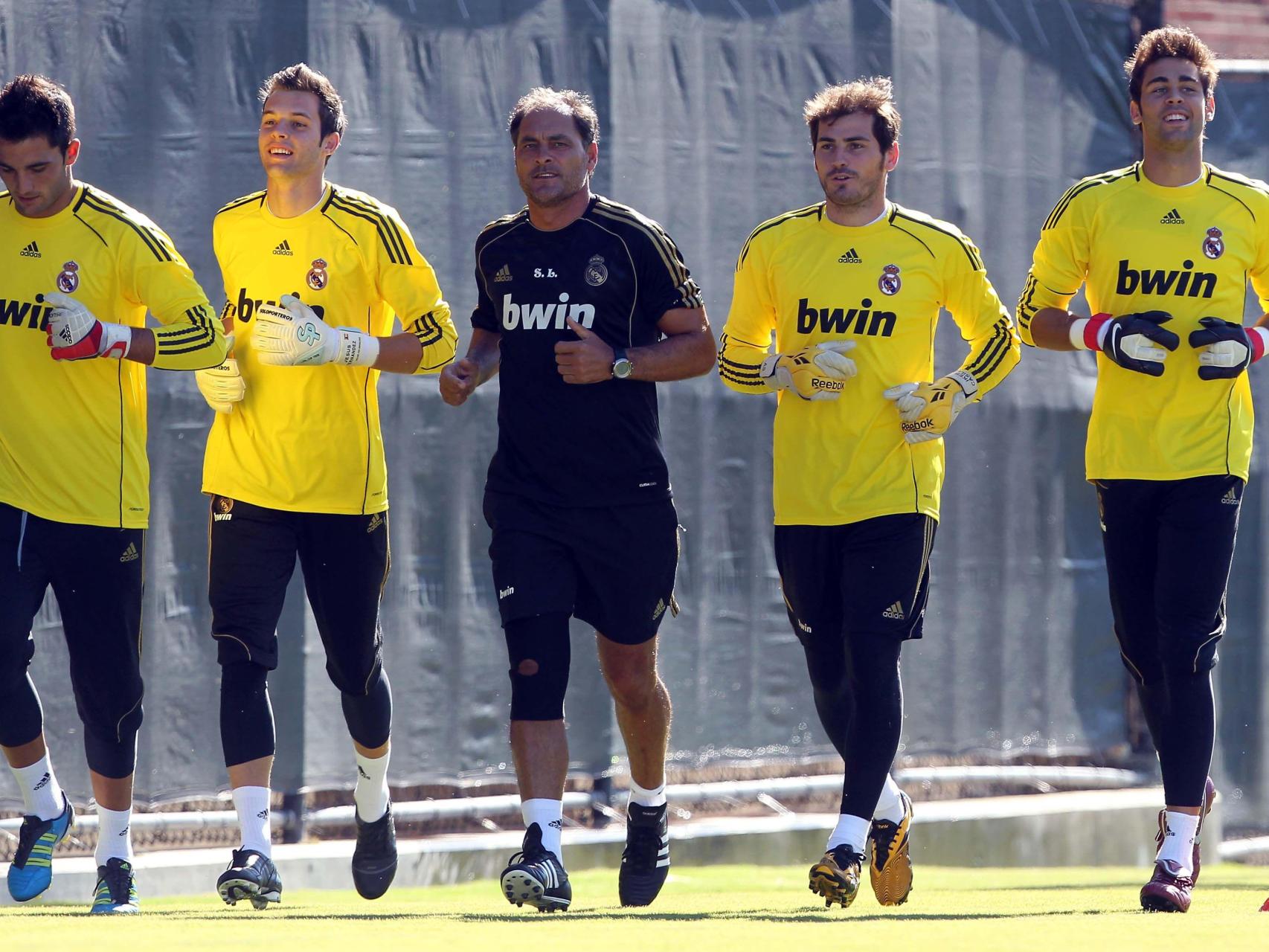 Silvino Louro, durante un entrenamiento con Iker Casillas en el Real Madrid.