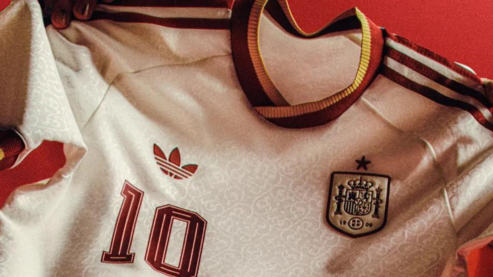 La segunda equipación de España para el Mundial 2026.