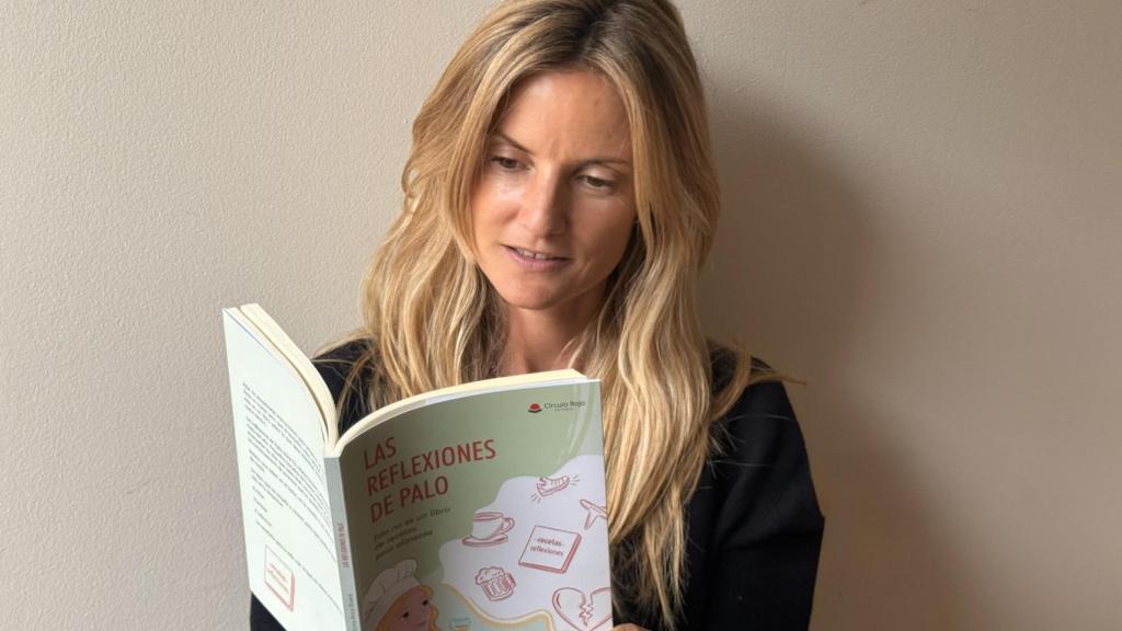 Paloma Anca con su nuevo libro