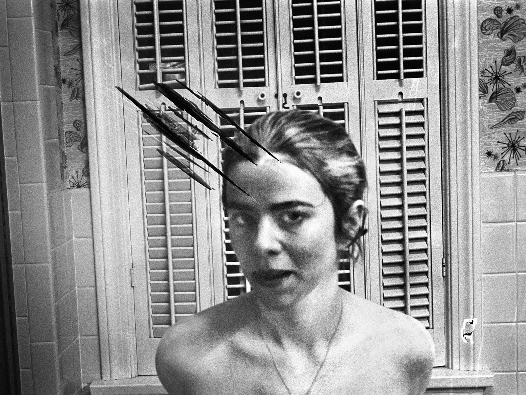 Las imágenes que no quieren gustarte: el archivo incómodo de Donna Ferrato llega al PhotoFest de Palma. 'Bolts'