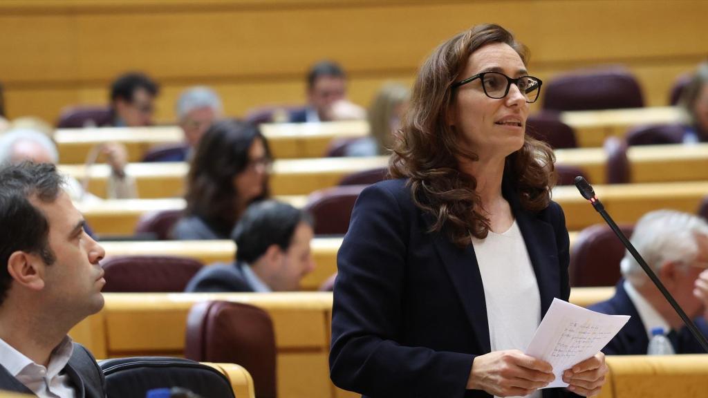 Mónica García, ministra de Sanidad, durante una sesión plenaria en el Senado el pasado 17 de marzo.