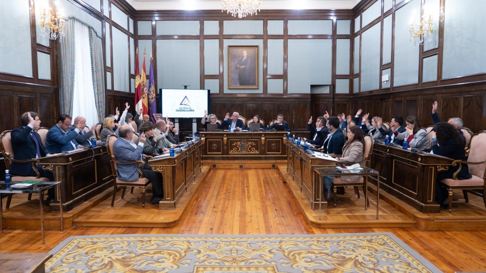 Pleno de la Diputación de Guadalajara.
