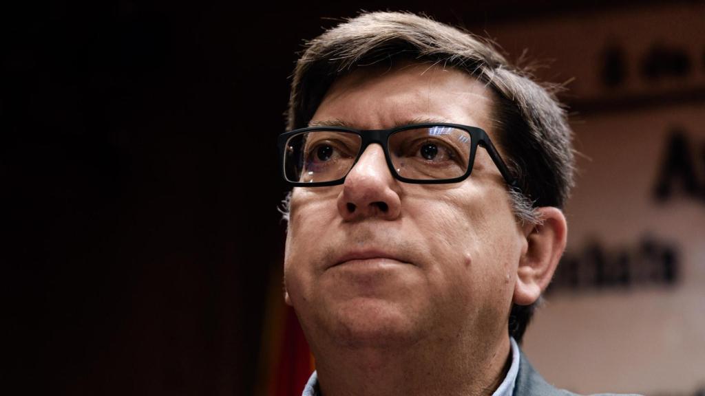 El exdirigente socialista Paco Salazar comparece durante la Comisión de Investigación del ‘caso Koldo’, en el Senado, a 5 de febrero de 2026, en Madrid (España).
