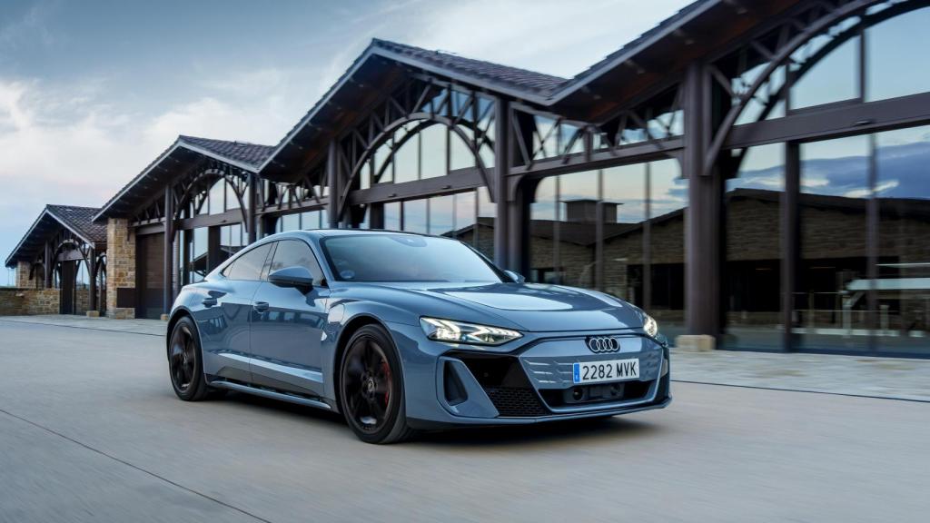 El Audi S e-tron GT dispone de hasta 608 kilómetros de autonomía.