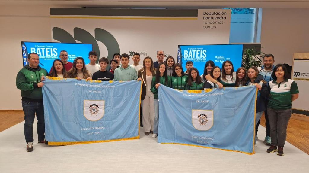 Acto de presentación Bandeira Deputación de Pontevedra de Traiñeiras