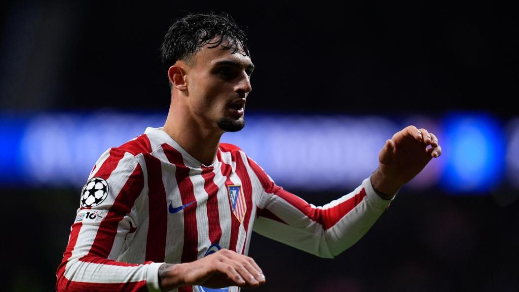 Marc Pubill, con el Atlético de Madrid