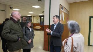 Visita de Román Rodríguez al instituto Xelmirez II de Santiago.