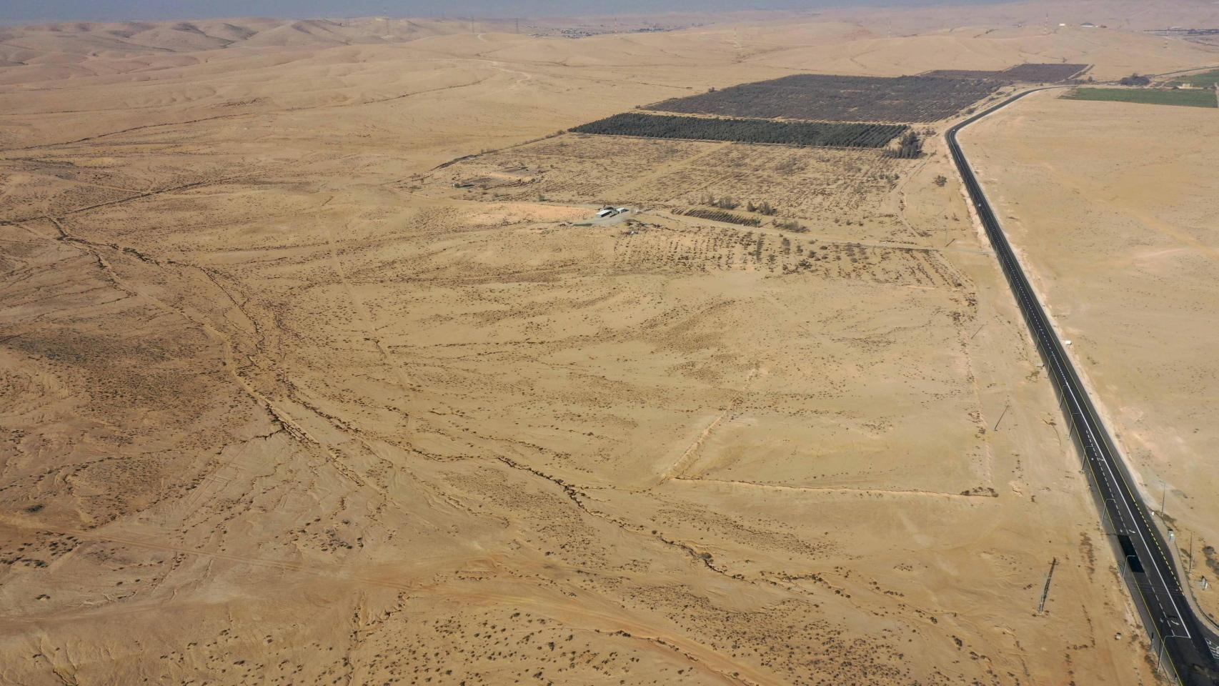 Vista aérea de la región de Dimona, en el desierto del Neguev, en el sur de Israel.