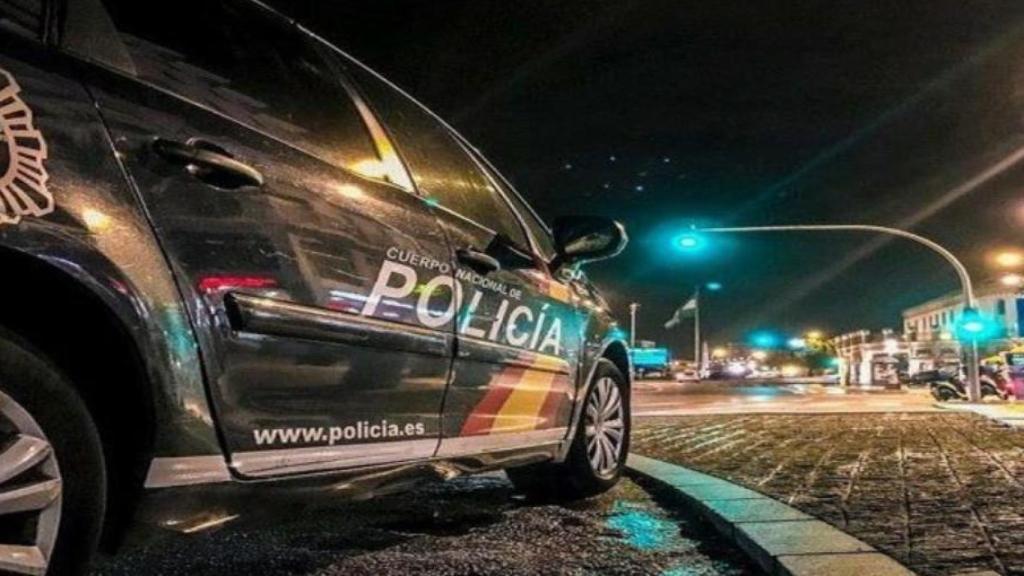 Un zeta de la Policía Nacional patrullando por la ciudad.