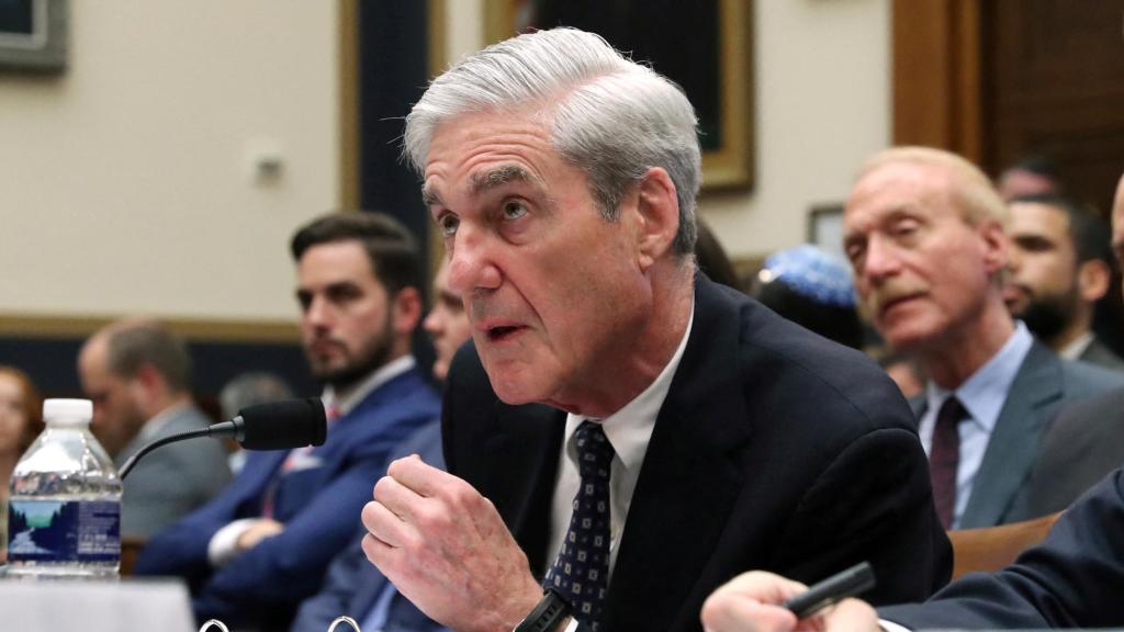 El exdirector del FBI, Robert Mueller, durante una audiencia del Comité de Inteligencia en 2019