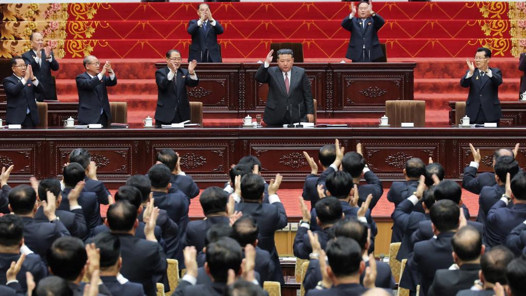 Kim Jong-un este domingo en la Asamblea Popular Suprema en Pyongyang, Corea del Norte.