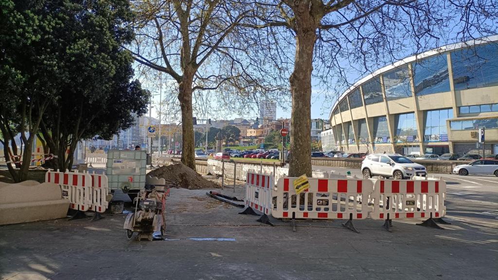 Trabajos de mejora en el entorno del Palacio de los Deportes de Riazor