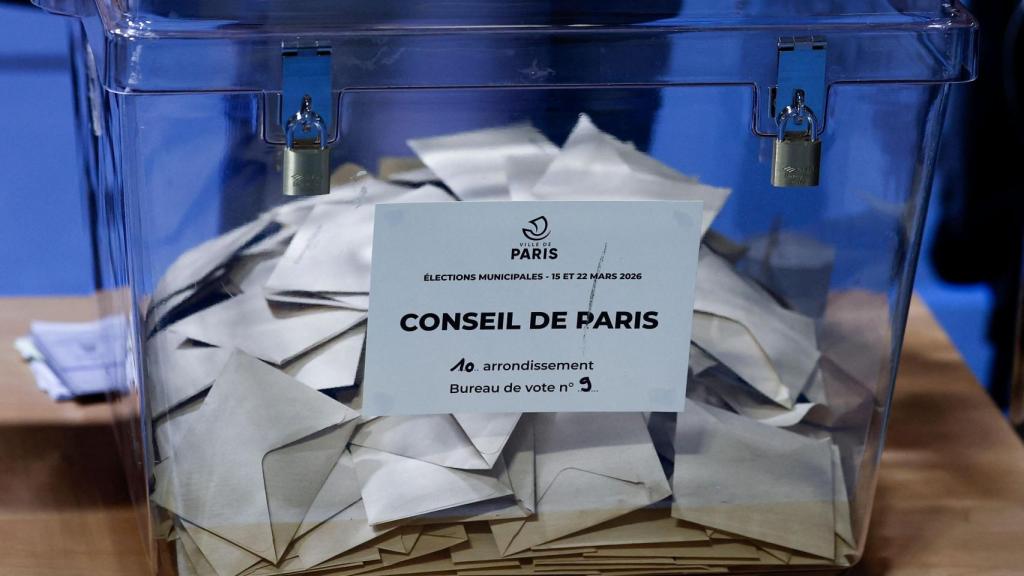 The polls are being prepared for the next appointment in April 2027.