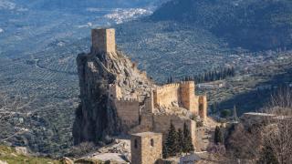 El castillo de La Iruela, la joya medieval de España construida sobre una roca imposible.