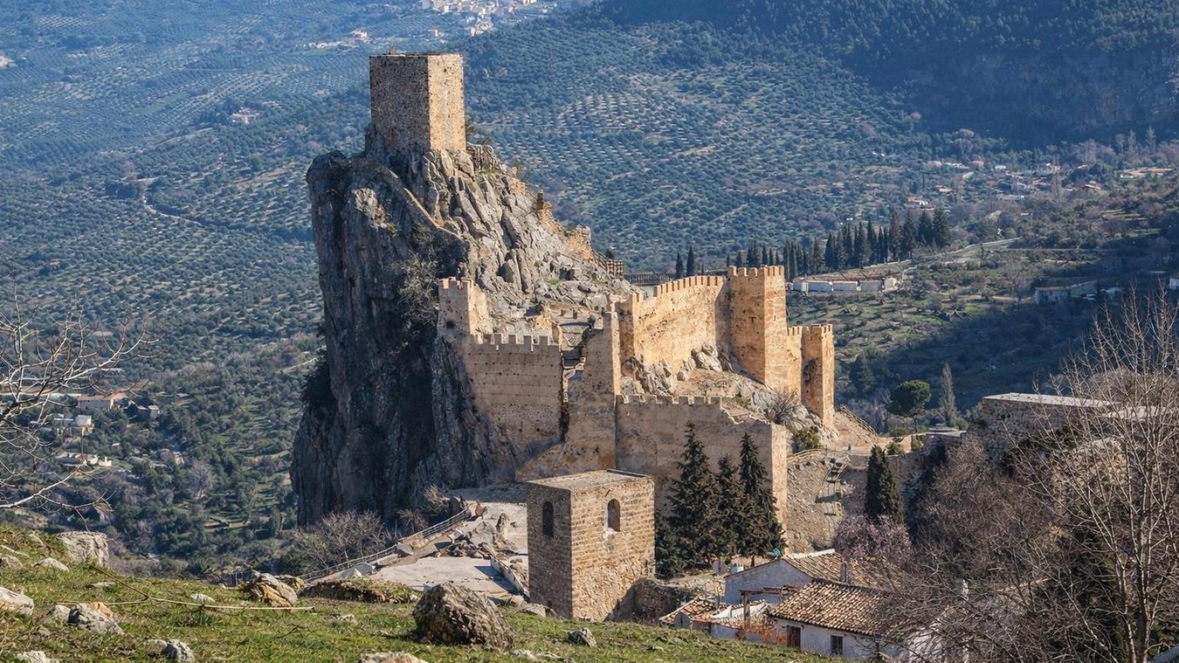 El castillo de La Iruela, la joya medieval de España construida sobre una roca imposible.