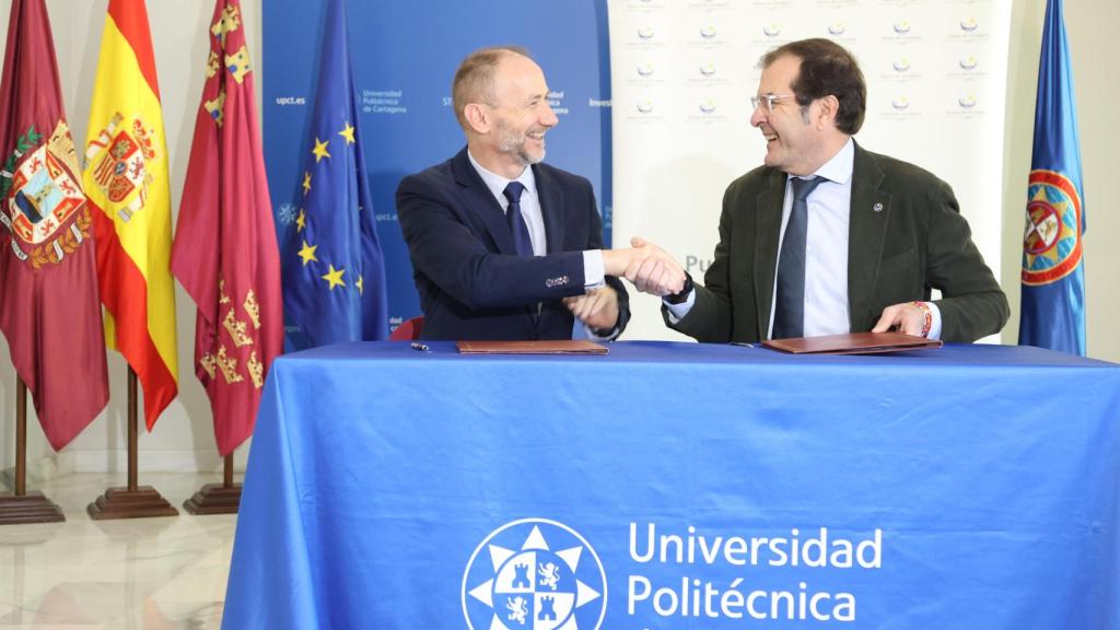Firma del convenio entre la Autoridad Portuaria de Cartagena y la UPCT.