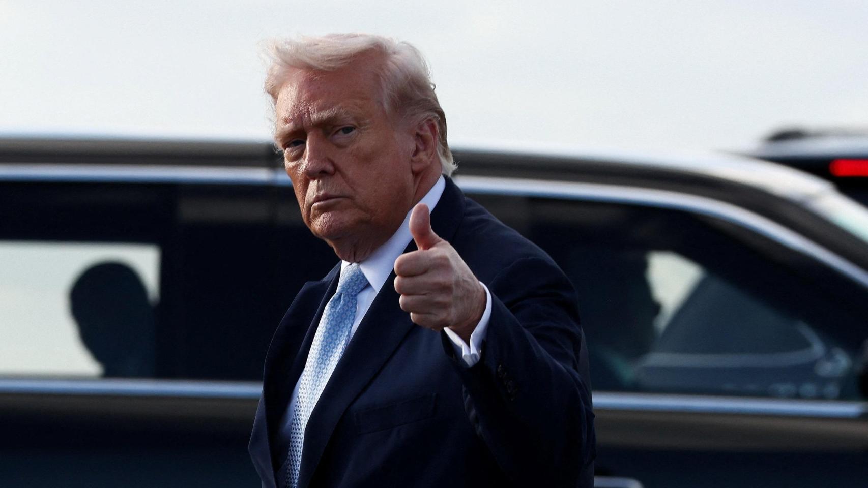 Trump anuncia que mantiene conversaciones «productivas» con Irán y plantea por primera vez «resolver las hostilidades»