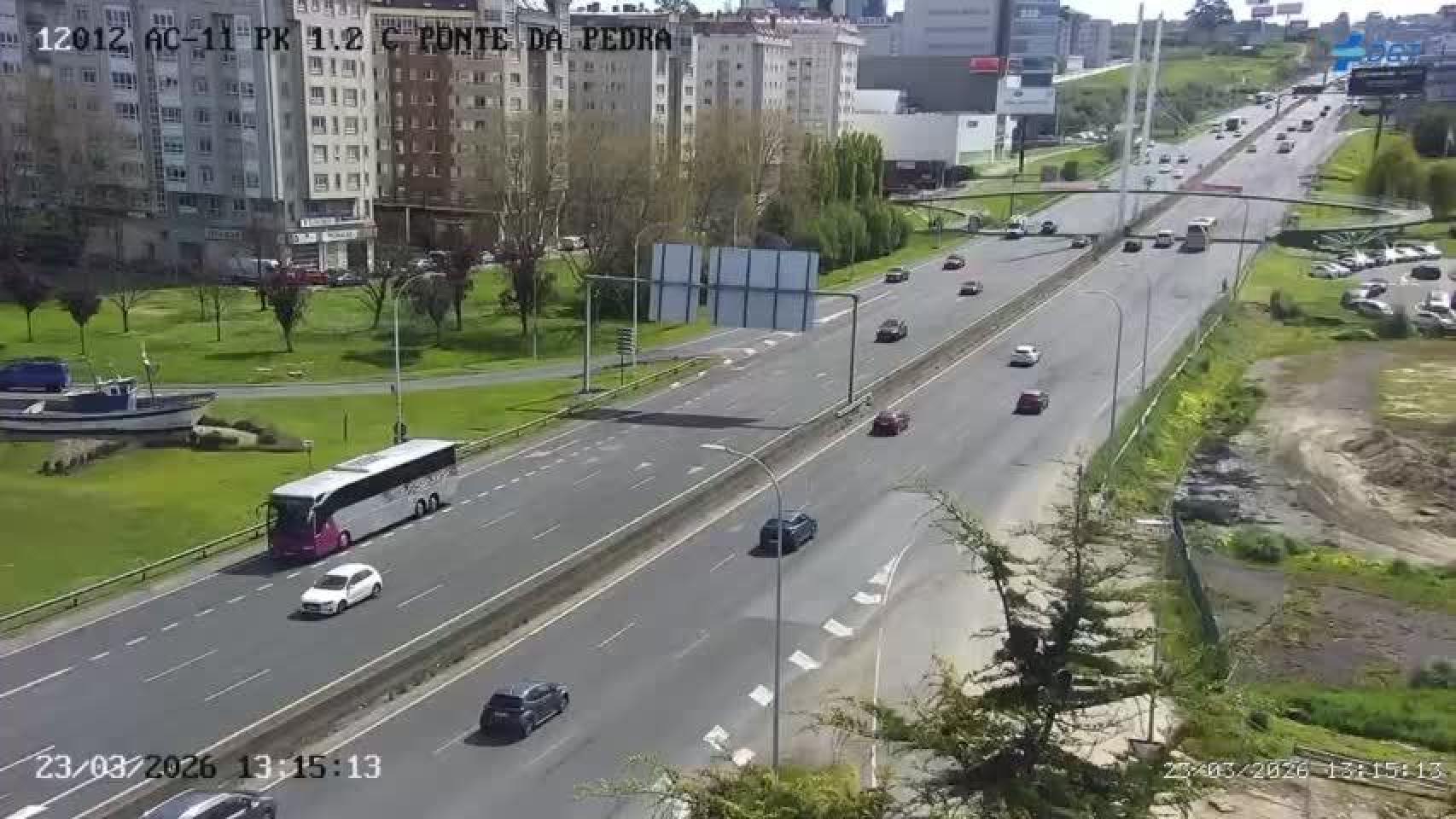 La avenida Alfonso Molina, en A Coruña, junto al enlace con San Cristóbal este 23 de marzo.