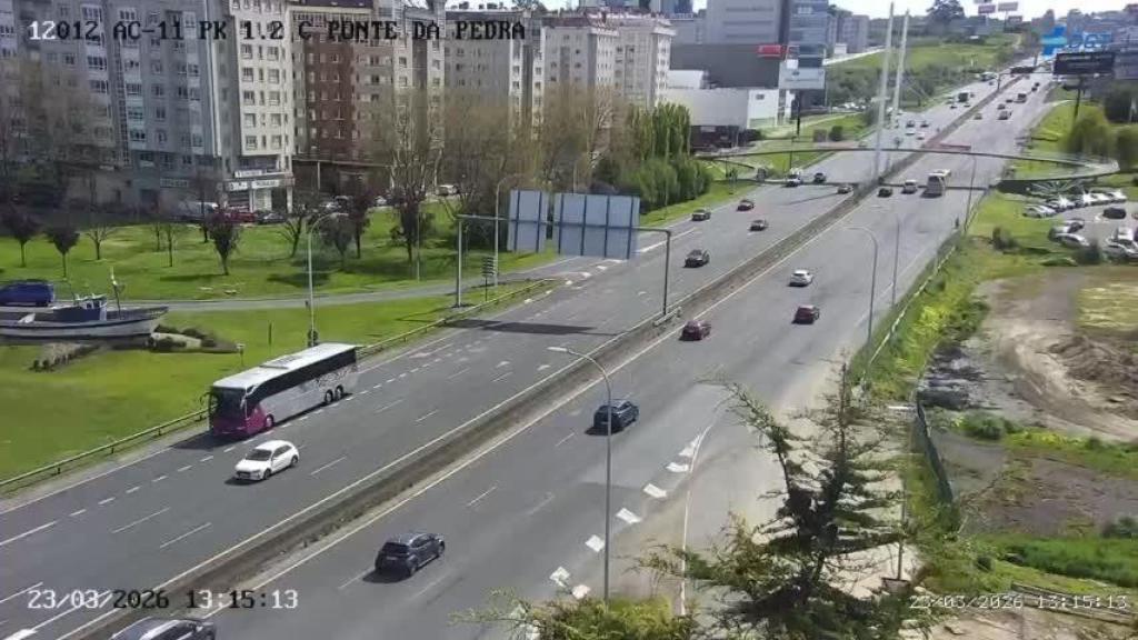 La avenida Alfonso Molina, en A Coruña, junto al enlace con San Cristóbal este 23 de marzo.