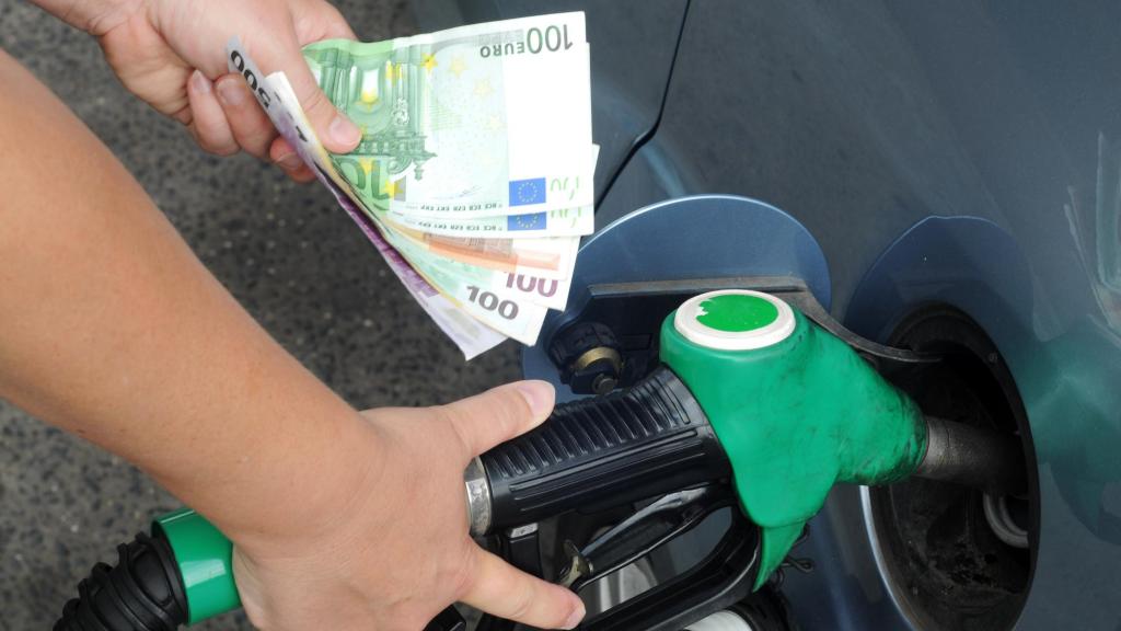 Repostaje de combustible.