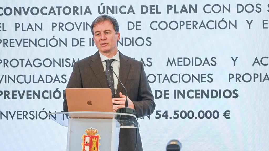 El concejal en el Ayuntamiento de Burgos y presidente de la Diputación y del PP de Burgos, Borja Suárez, en una imagen de archivo