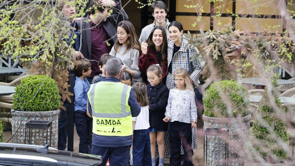 Sassa celebrando su cumpleaños con su familia y amigos íntimos en Pozuelo de Alarcón.
