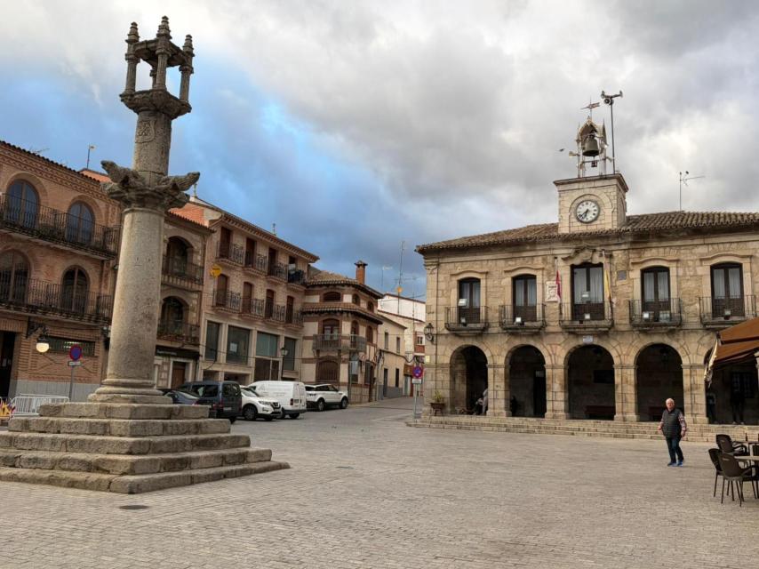 La plaza del pueblo donde vive Antonio Canales.