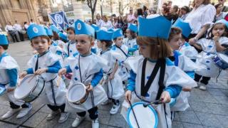 Tradicional procesión infantil del colegio Escolapias Calasanz.