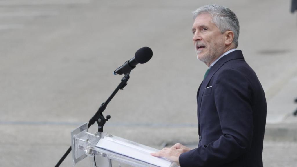 Fernando Grande-Marlaska, de cuyo ministerio depende la seguridad vial, la semana pasada en Algeciras.