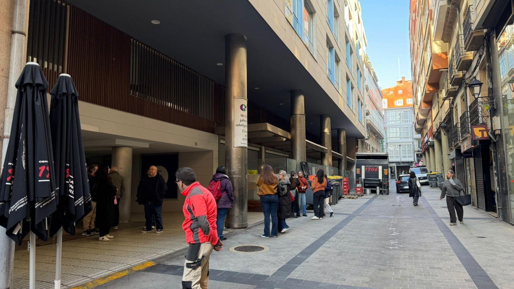 Varias calles del centro de A Coruña sin luz por una avería