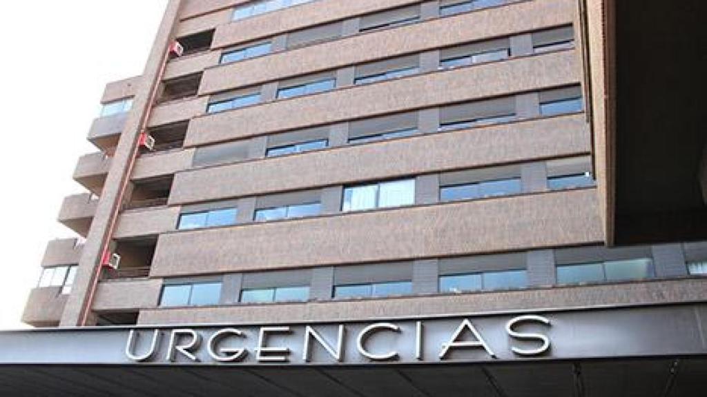 Entrada al servicio de Urgencias del hospital de Albacete.