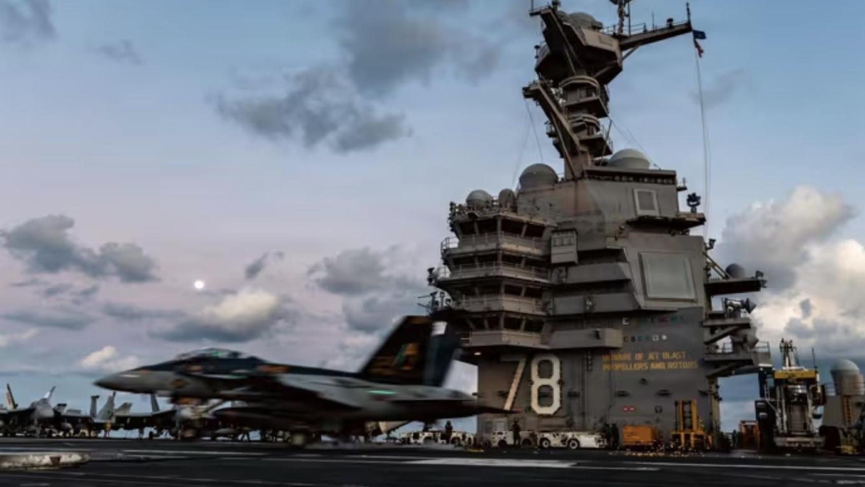 El portaaeronaves estadounidense 'USS Gerald R. Ford' durante la ofensiva lanzada el 28 de febrero junto a Israel contra Irán