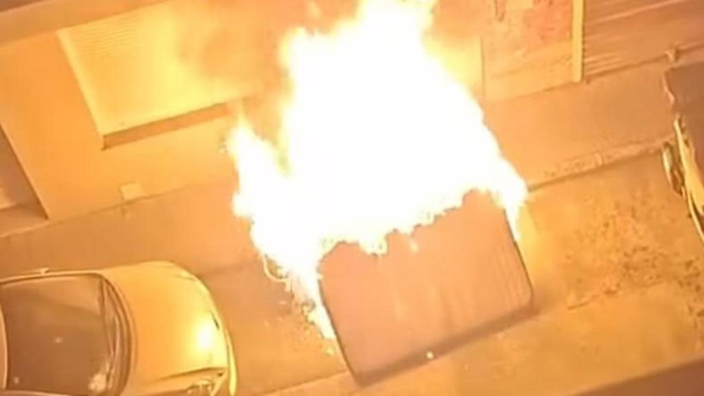 La Policía Nacional investiga en A Coruña el incendio de seis contenedores esta madrugada