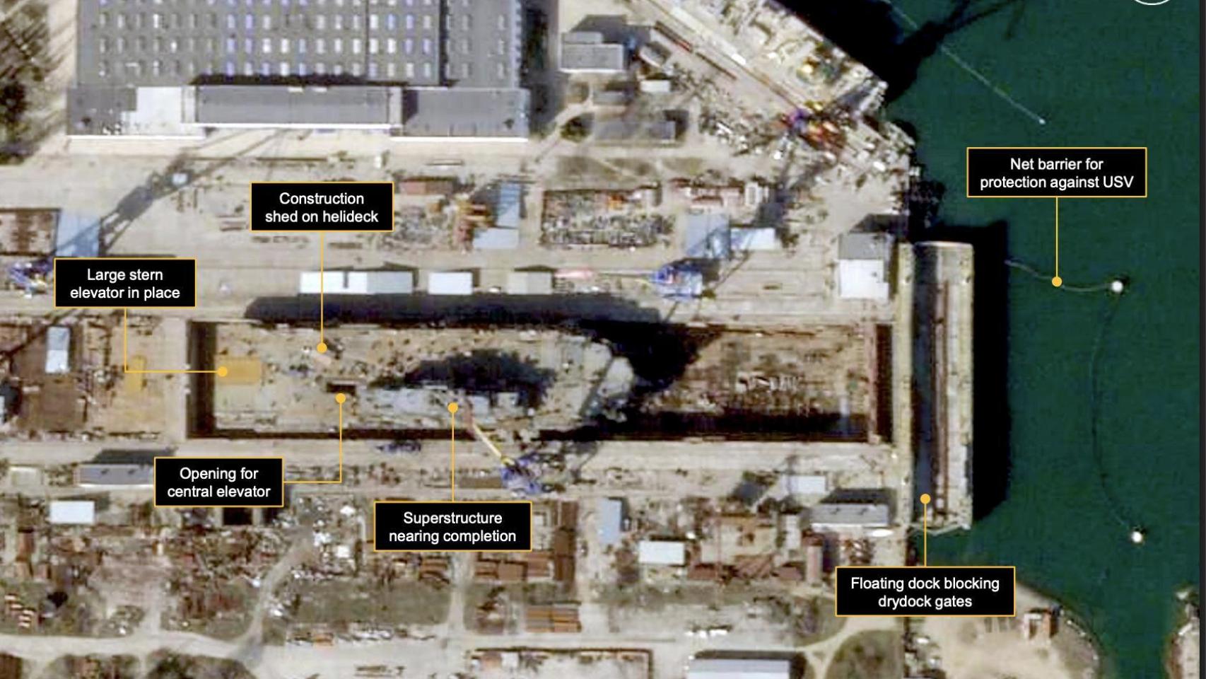 El análisis de imágenes del 11 de marzo de 2026 revela avances significativos en la construcción del nuevo buque de asalto anfibio que Rusia desarrolla en el astillero Zaliv, situado cerca de Kerch, en Crimea.