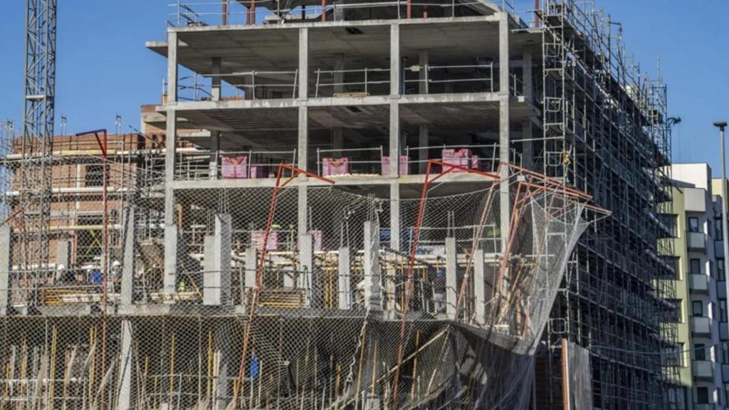 Construcción de viviendas. Román Aguilera / EFE