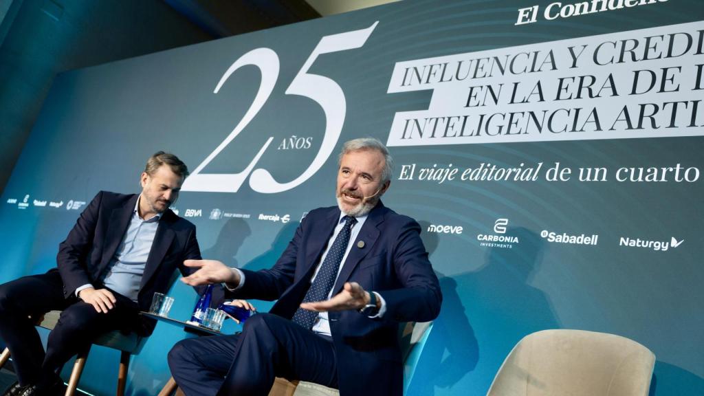 Jorge Azcón, en un evento de 'El Confidencial'